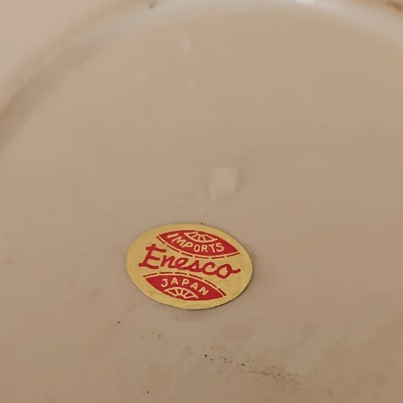 Enesco Cream Pitcher and Saucer with Leprechaun Figurine - Picture 2 of 9